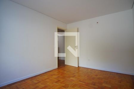 Quarto 1 de apartamento para alugar com 3 quartos, 67m² em São João, Porto Alegre