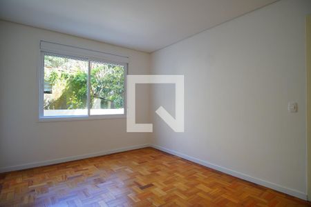 Quarto 1 de apartamento para alugar com 3 quartos, 67m² em São João, Porto Alegre