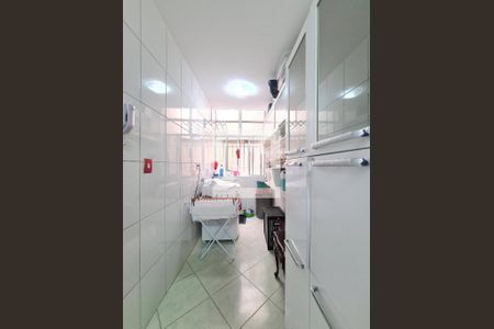 Apartamento à venda com 70m², 2 quartos e 1 vagaÁrea de Serviço