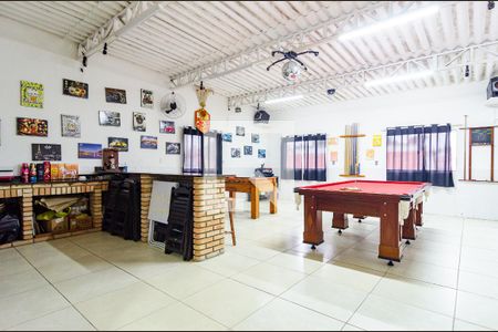 Casa à venda com 187m², 5 quartos e 2 vagasSalão de festas