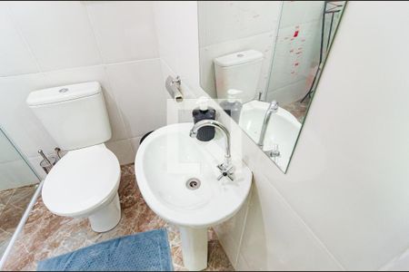 Casa à venda com 187m², 5 quartos e 2 vagasBanheiro do Salão de festas