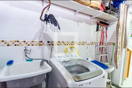 Casa à venda com 187m², 5 quartos e 2 vagasLavanderia