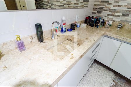 Casa à venda com 187m², 5 quartos e 2 vagasBanheiro da Suíte