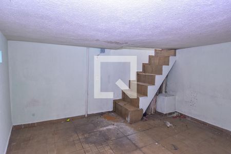 Casa à venda com 318m², 3 quartos e 4 vagas Casa à venda com 318m², 3 quartos e 4 vagasQuintal