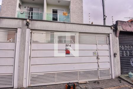 Casa à venda com 318m², 3 quartos e 4 vagas Casa à venda com 318m², 3 quartos e 4 vagasFachada