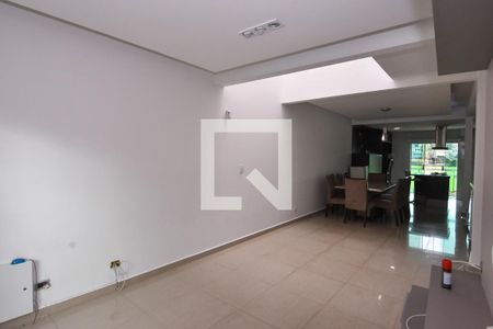 Sala de Estar de casa para alugar com 3 quartos, 318m² em Vila Formosa, São Paulo