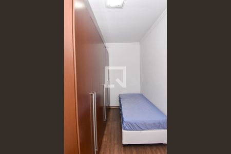 Casa à venda com 318m², 3 quartos e 4 vagas Casa à venda com 318m², 3 quartos e 4 vagasQuarto 2