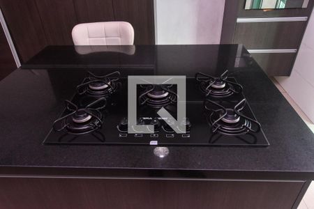 Casa à venda com 318m², 3 quartos e 4 vagas Casa à venda com 318m², 3 quartos e 4 vagasCozinha - Armários