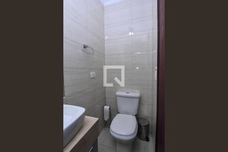 Casa à venda com 318m², 3 quartos e 4 vagas Casa à venda com 318m², 3 quartos e 4 vagasBanheiro