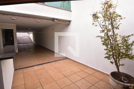 Casa à venda com 318m², 3 quartos e 4 vagas Casa à venda com 318m², 3 quartos e 4 vagasQuintal