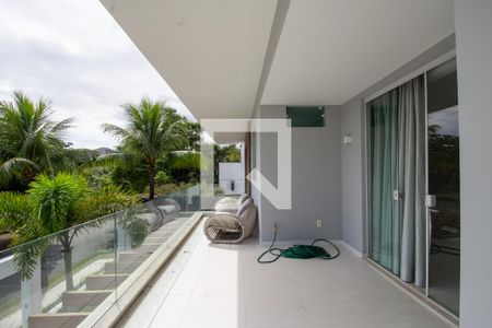 Casa de condomínio à venda com 540m², 4 quartos e sem vaga Casa de condomínio à venda com 540m², 4 quartos e sem vagaVaranda da Suíte 4