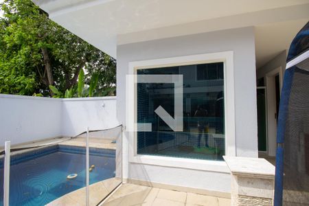 Casa de condomínio à venda com 540m², 4 quartos e sem vaga Casa de condomínio à venda com 540m², 4 quartos e sem vagaSauna