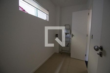 Casa de condomínio à venda com 540m², 4 quartos e sem vaga Casa de condomínio à venda com 540m², 4 quartos e sem vagaQuarto de Serviço 2