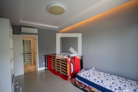 Casa de condomínio à venda com 540m², 4 quartos e sem vaga Casa de condomínio à venda com 540m², 4 quartos e sem vagaSuíte 1