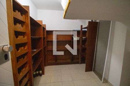 Casa de condomínio à venda com 540m², 4 quartos e sem vaga Casa de condomínio à venda com 540m², 4 quartos e sem vagaDespensa