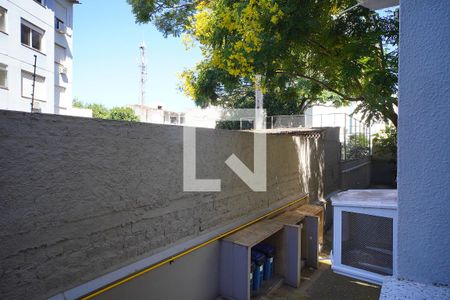 Quarto 1 - Vista de apartamento à venda com 3 quartos, 77m² em Passo D’areia, Porto Alegre