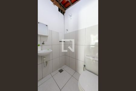Casa à venda com 180m², 3 quartos e 3 vagasBanheiro de Serviço