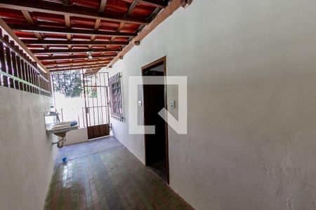 Casa à venda com 180m², 3 quartos e 3 vagasÁrea de Serviço