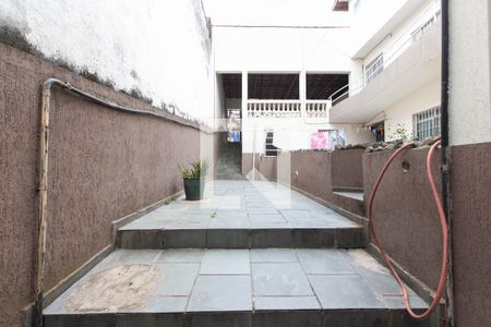 Casa para alugar com 42m², 1 quarto e sem vaga Casa para alugar com 42m², 1 quarto e sem vagaEntrada
