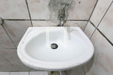 Casa para alugar com 42m², 1 quarto e sem vaga Casa para alugar com 42m², 1 quarto e sem vagaDetalhe banheiro