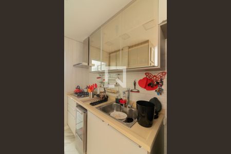 Apartamento para alugar com 76m², 2 quartos e 2 vagasCozinha