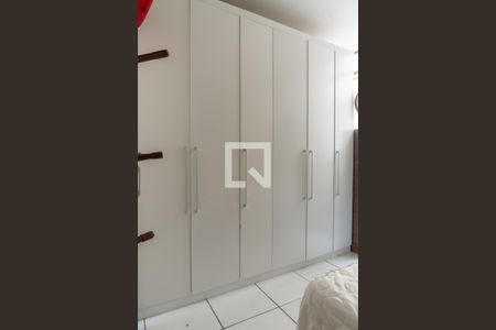 Quarto 1 de apartamento à venda com 2 quartos, 44m² em Núcleo Bandeirante, Brasília