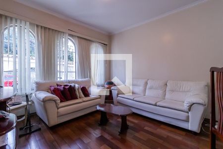 Sala de casa para alugar com 3 quartos, 300m² em Parque Fongaro, São Paulo