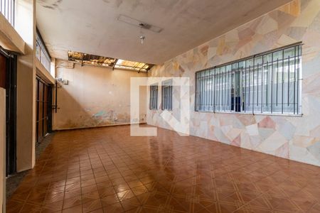 Casa à venda com 240m², 4 quartos e 3 vagasGaragem