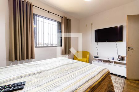 Casa à venda com 240m², 4 quartos e 3 vagasQuarto 4 - Suíte