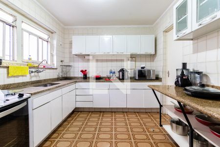 Casa à venda com 240m², 4 quartos e 3 vagasCozinha