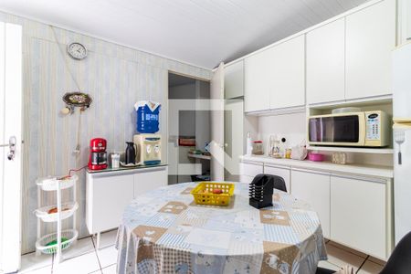 Casa à venda com 240m², 4 quartos e 3 vagasEdícula - Cozinha