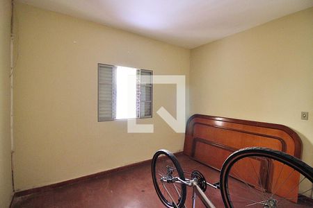 Casa à venda com 219m², 4 quartos e 3 vagasQuarto Casa 2