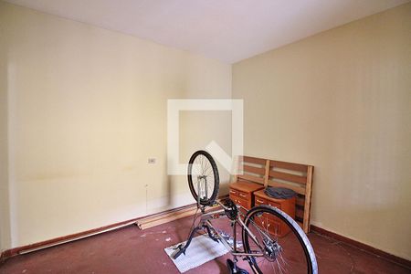 Casa à venda com 219m², 4 quartos e 3 vagasQuarto Casa 2