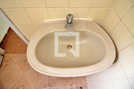 Casa à venda com 219m², 4 quartos e 3 vagasBanheiro Social Casa 2