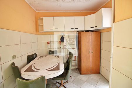 Casa à venda com 219m², 4 quartos e 3 vagasQuarto de Serviço