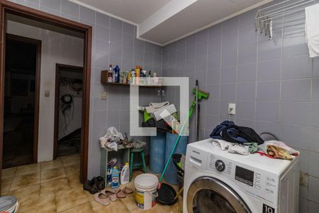 Casa para alugar com 800m², 5 quartos e 4 vagasDetalhe da area de serviço