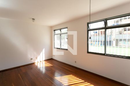 Apartamento para alugar com 80m², 2 quartos e 1 vagaSala