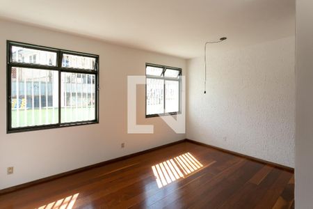 Apartamento para alugar com 80m², 2 quartos e 1 vagaSala