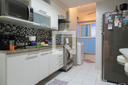 Apartamento para alugar com 90m², 3 quartos e 2 vagas Apartamento para alugar com 90m², 3 quartos e 2 vagasCozinha
