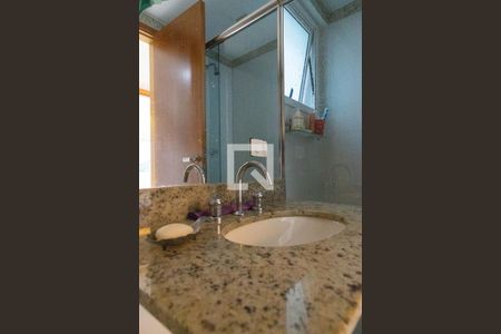 Apartamento para alugar com 90m², 3 quartos e 2 vagas Apartamento para alugar com 90m², 3 quartos e 2 vagasBanheiro social