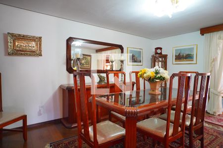 Casa à venda com 390m², 3 quartos e 2 vagasSala de Jantar