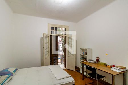 Casa à venda com 240m², 5 quartos e 3 vagas Casa à venda com 240m², 5 quartos e 3 vagasQuarto 3