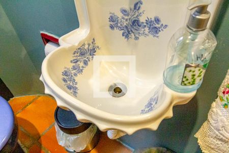 Casa à venda com 240m², 5 quartos e 3 vagas Casa à venda com 240m², 5 quartos e 3 vagasLavabo