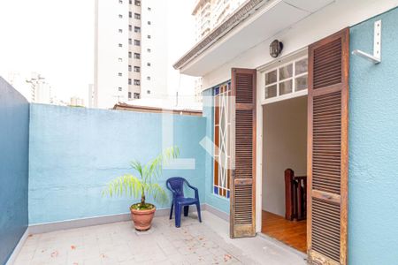 Casa à venda com 240m², 5 quartos e 3 vagas Casa à venda com 240m², 5 quartos e 3 vagasTerraço superior