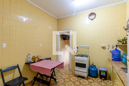 Casa à venda com 240m², 5 quartos e 3 vagas Casa à venda com 240m², 5 quartos e 3 vagasCozinha