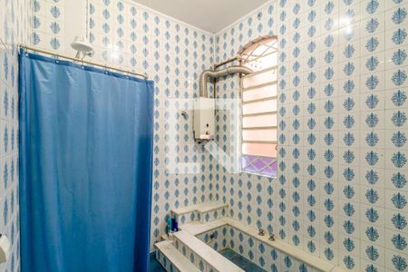 Casa à venda com 240m², 5 quartos e 3 vagas Casa à venda com 240m², 5 quartos e 3 vagasBanheiro 1