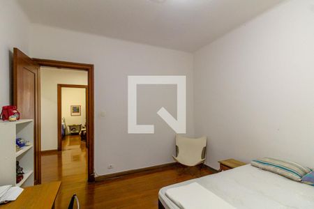 Casa à venda com 240m², 5 quartos e 3 vagas Casa à venda com 240m², 5 quartos e 3 vagasQuarto 3