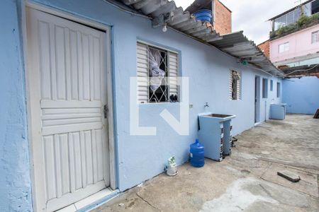 Casa à venda com 84m², 2 quartos e sem vaga Casa à venda com 84m², 2 quartos e sem vagaQuintal