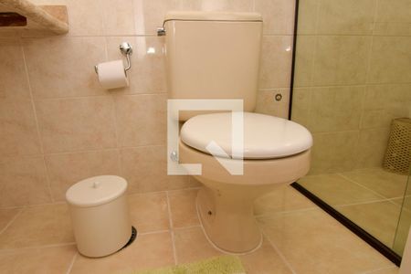 Apartamento para alugar com 276m², 3 quartos e 1 vaga Apartamento para alugar com 276m², 3 quartos e 1 vagaBanheiro da Suíte 1