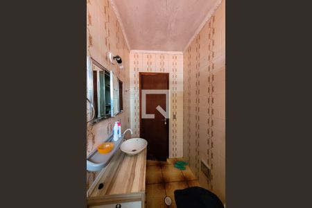 Casa à venda com 240m², 3 quartos e 5 vagas Casa à venda com 240m², 3 quartos e 5 vagasBanheiro Social